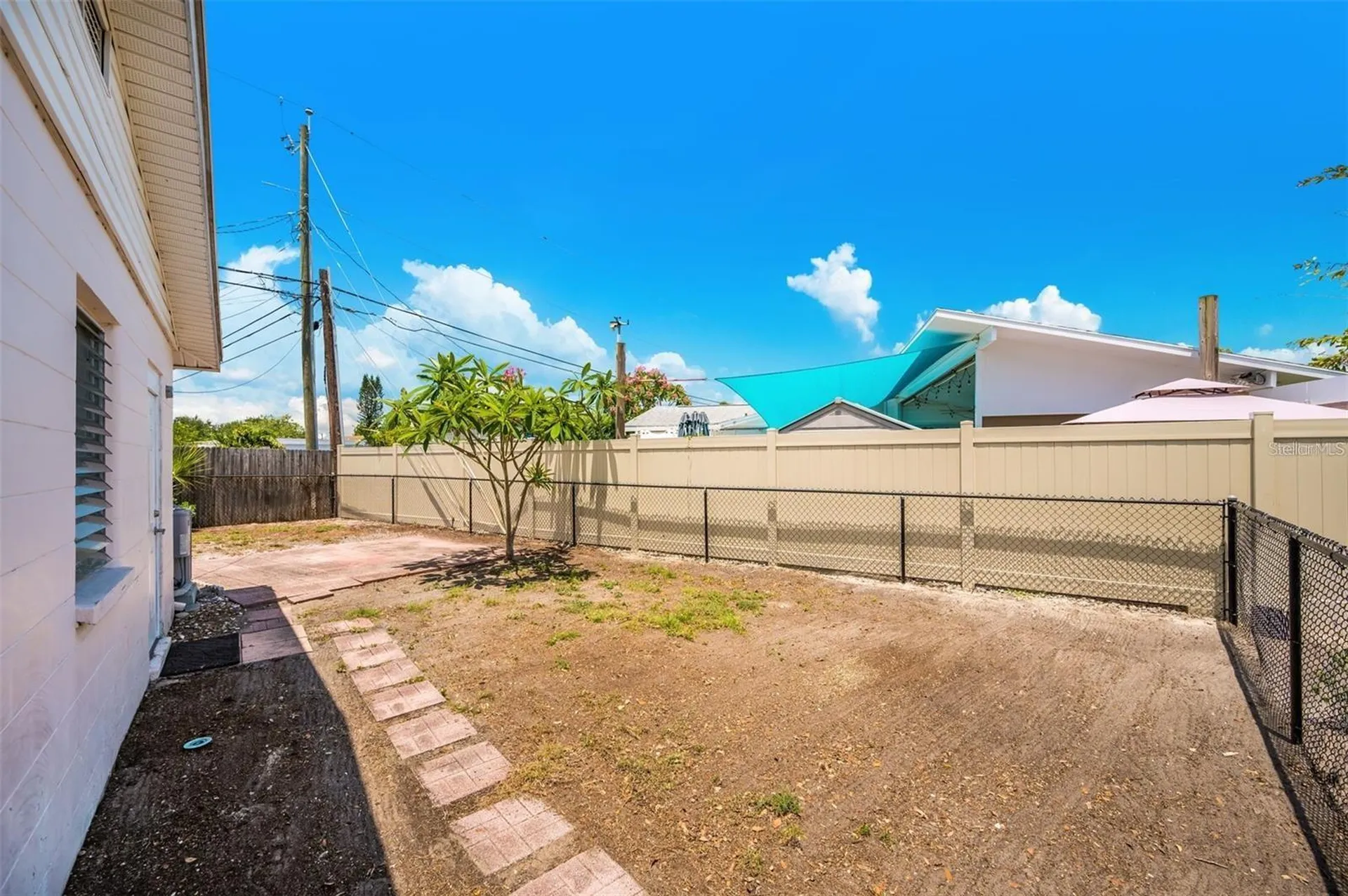 10833 111th Place N Seminole FL 33778