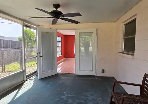 10833 111th Place N Seminole FL 33778