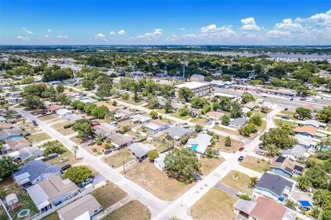 10833 111th Place N Seminole FL 33778