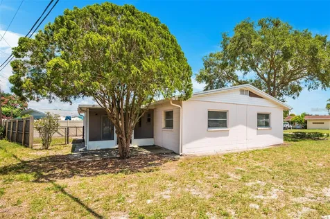 10833 111th Place N Seminole FL 33778