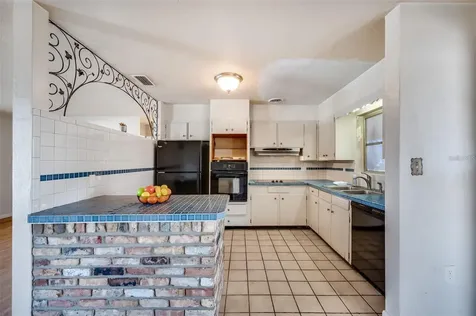 10833 111th Place N Seminole FL 33778
