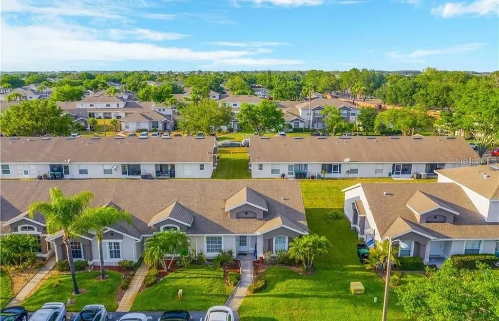 1215 Barefoot Bay Drive Orlando FL 32824