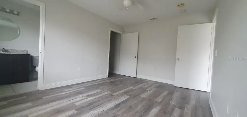 1215 Barefoot Bay Drive Orlando FL 32824