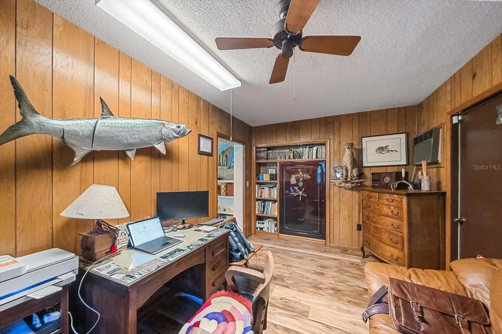 2462 Clematis Street Sarasota FL 34239