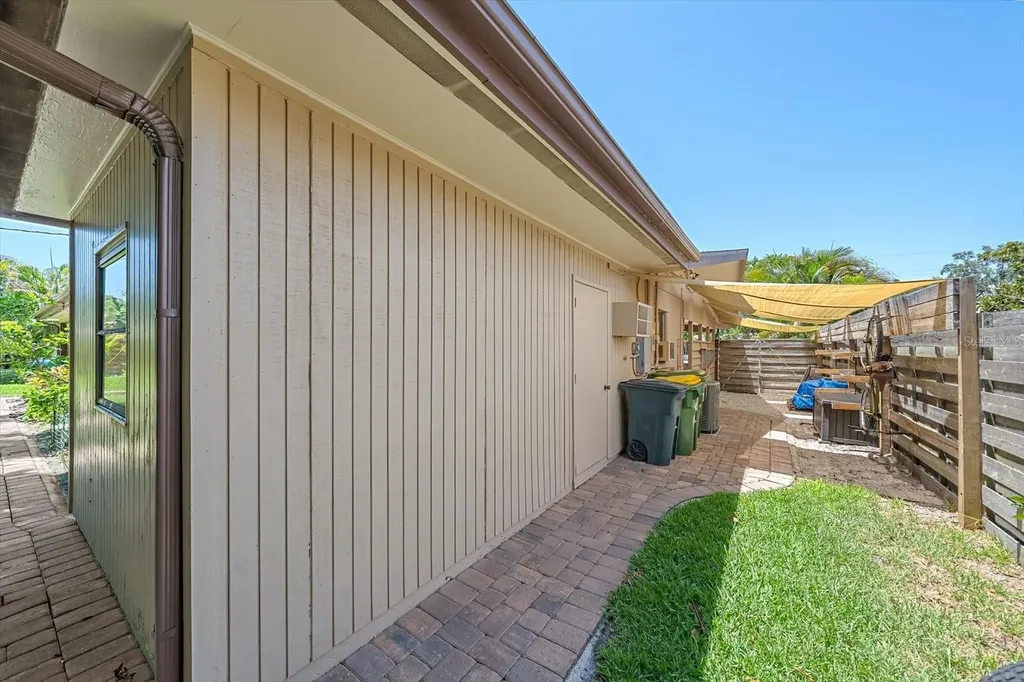 2462 Clematis Street Sarasota FL 34239