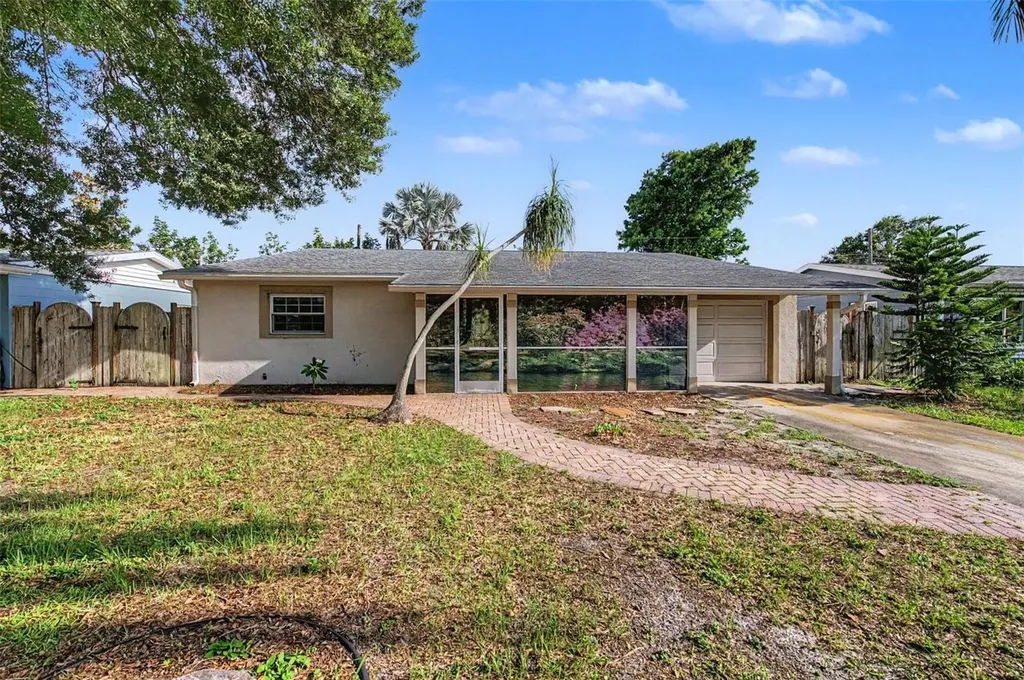 5580 58th Avenue N St Petersburg FL 33709