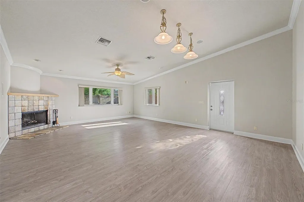 5580 58th Avenue N St Petersburg FL 33709