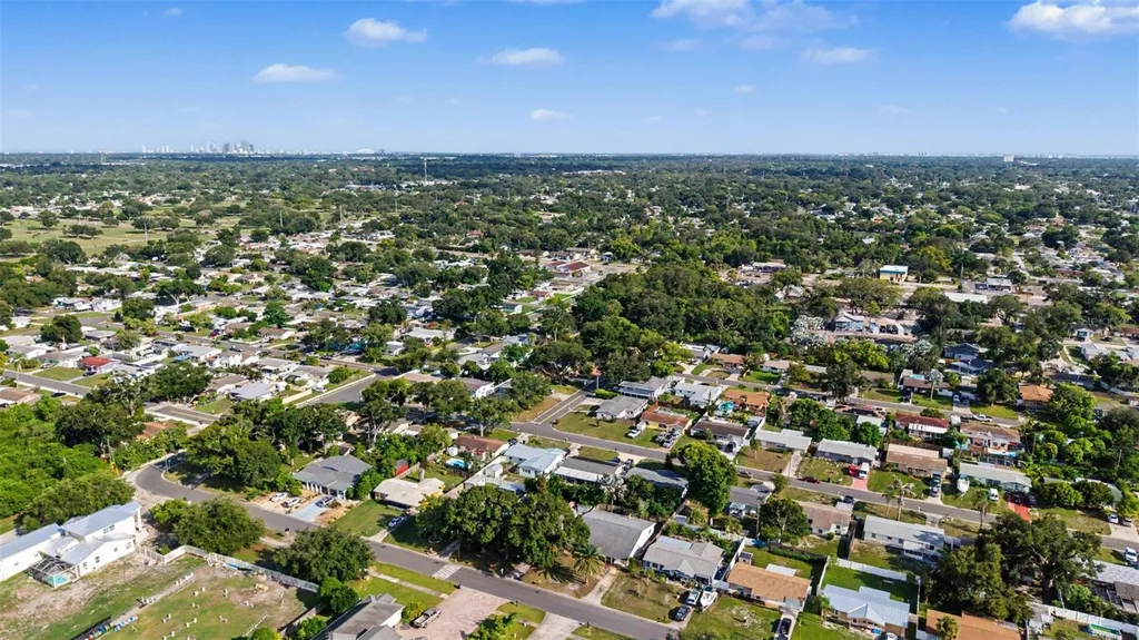 5580 58th Avenue N St Petersburg FL 33709