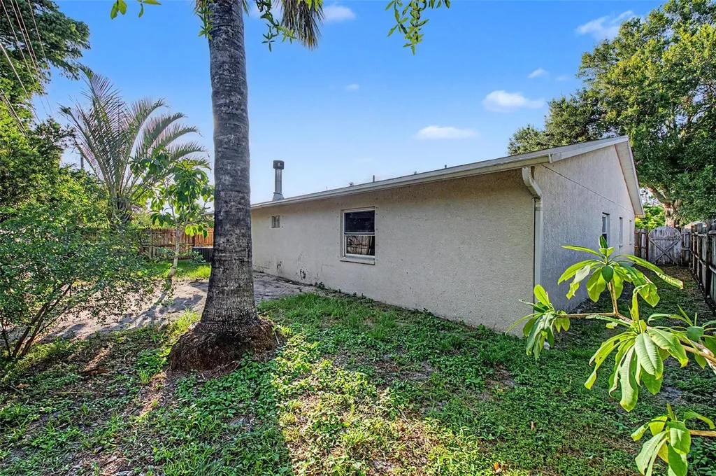 5580 58th Avenue N St Petersburg FL 33709