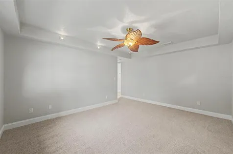 5580 58th Avenue N St Petersburg FL 33709