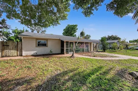 5580 58th Avenue N St Petersburg FL 33709