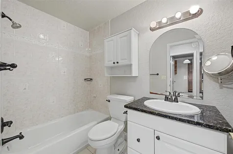 5580 58th Avenue N St Petersburg FL 33709