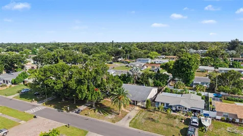 5580 58th Avenue N St Petersburg FL 33709