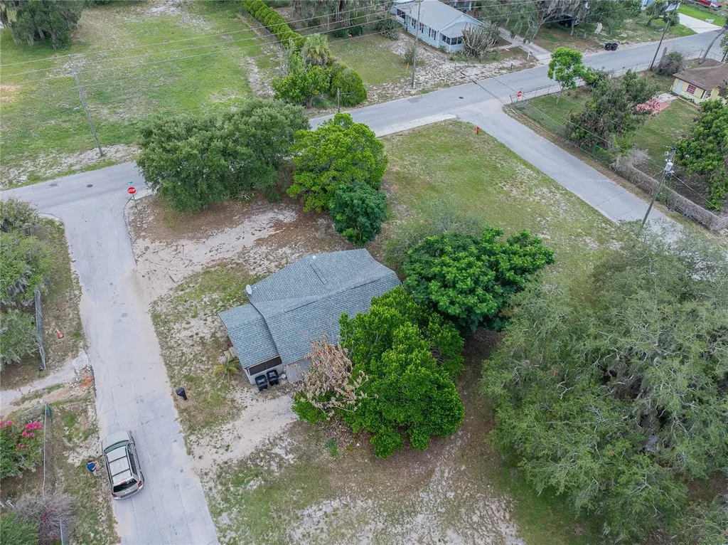 5 North Street Frostproof FL 33843