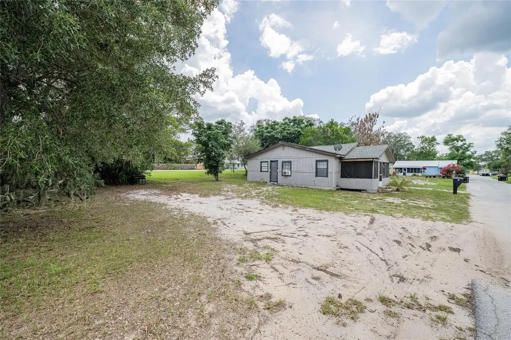 5 North Street Frostproof FL 33843