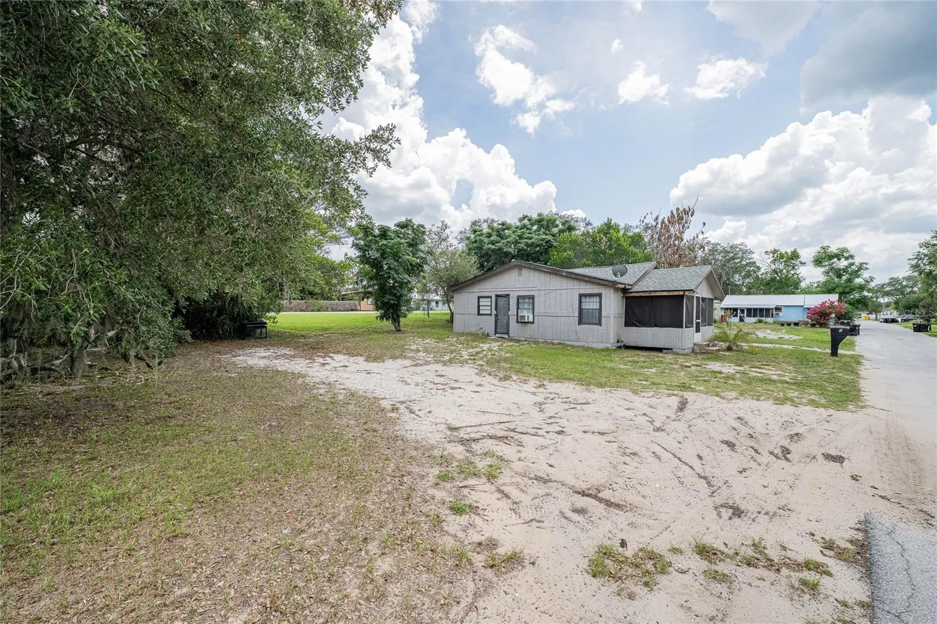 5 North Street Frostproof FL 33843