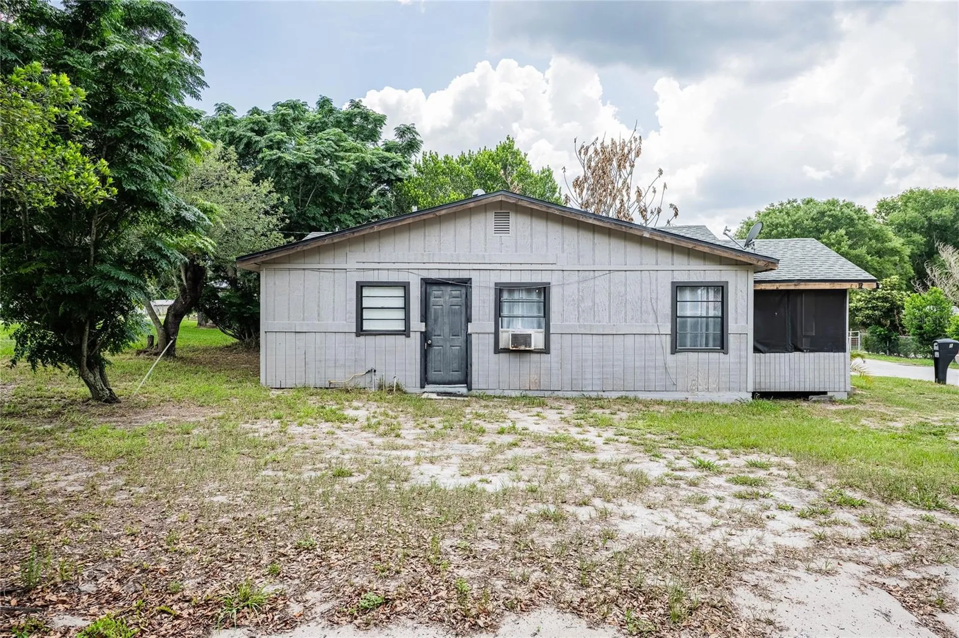 5 North Street Frostproof FL 33843