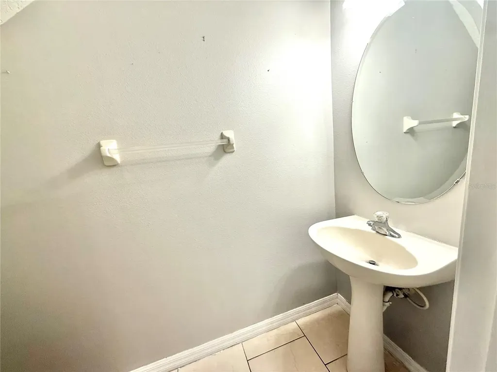 609 Cresting Oak Circle Orlando FL 32824