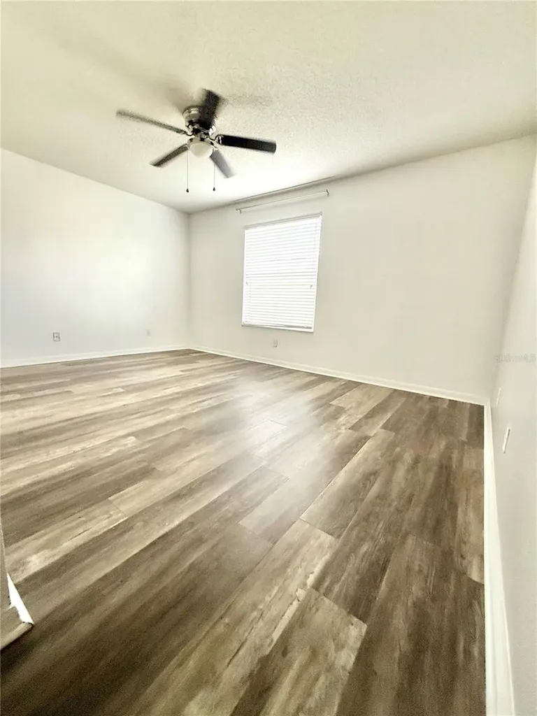 609 Cresting Oak Circle Orlando FL 32824