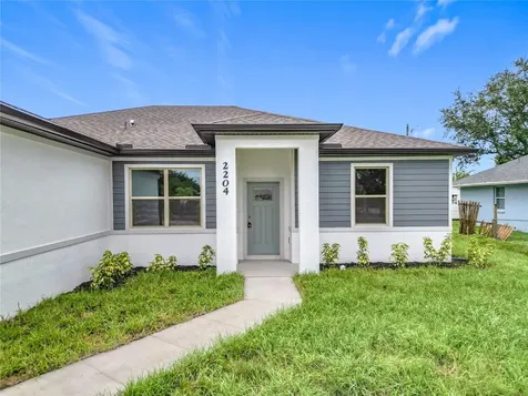 1211 S San Mateo Drive North Port FL 34288