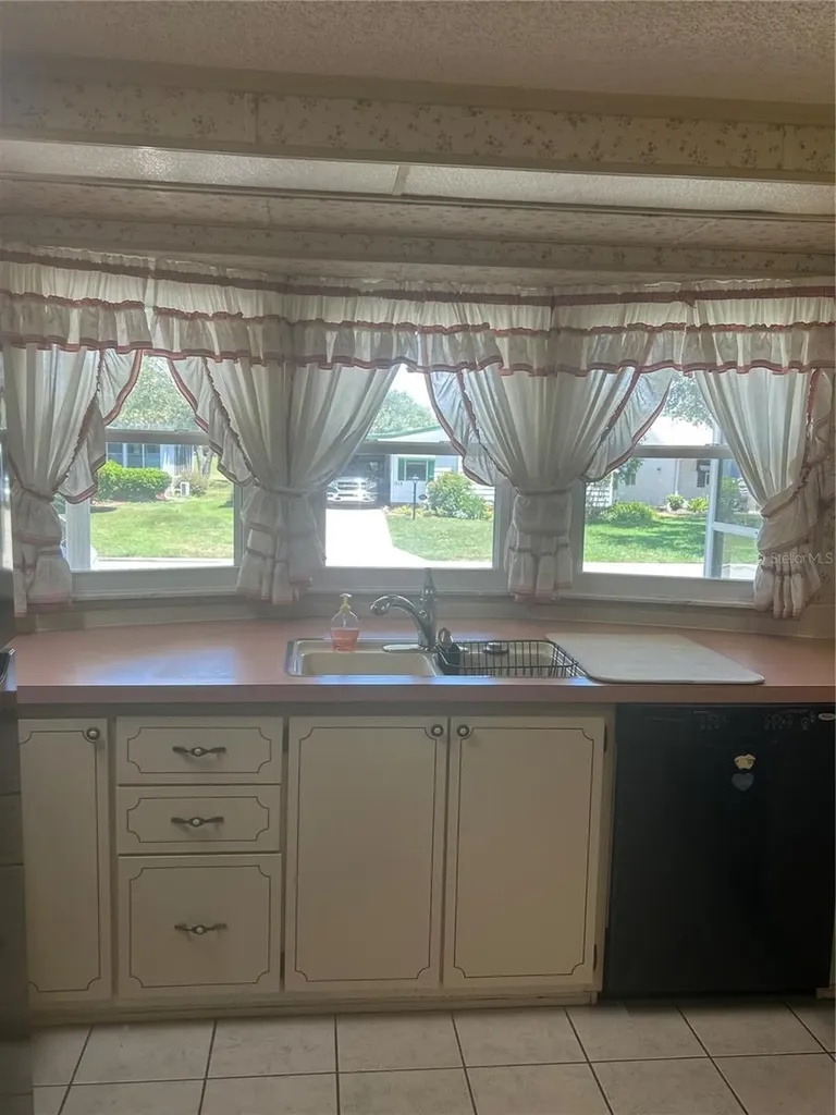 1708 Lilly Lane Lady Lake FL 32159