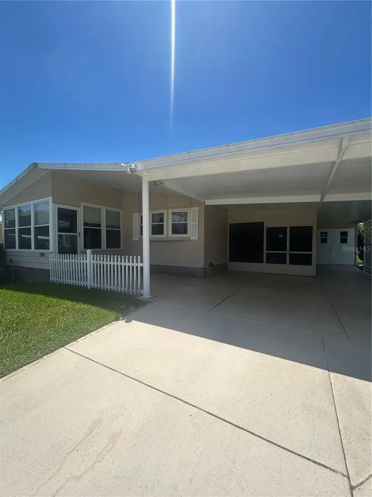 1708 Lilly Lane Lady Lake FL 32159