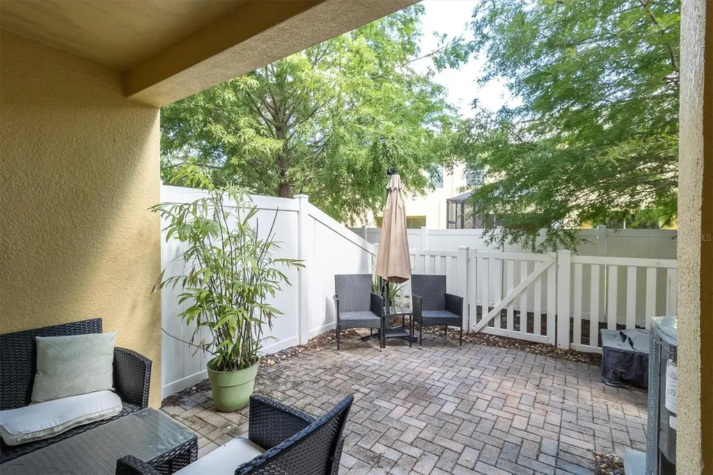 9782 Trumpet Vine Loop Trinity FL 34655