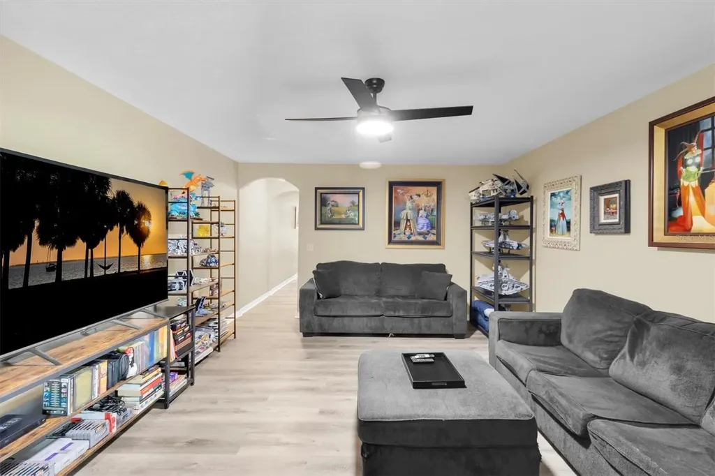9782 Trumpet Vine Loop Trinity FL 34655