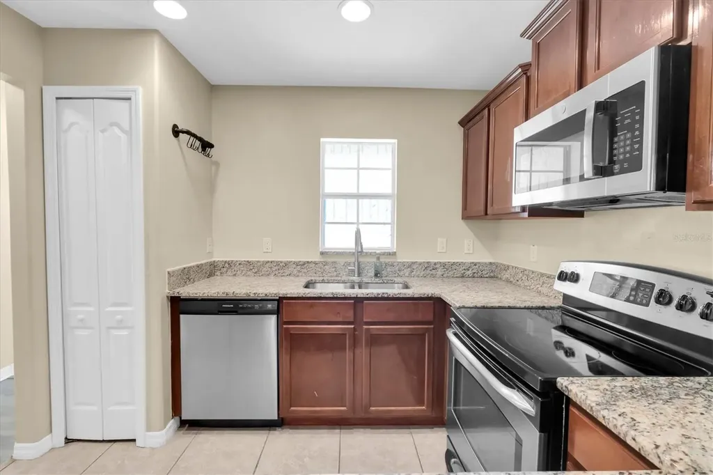 9782 Trumpet Vine Loop Trinity FL 34655