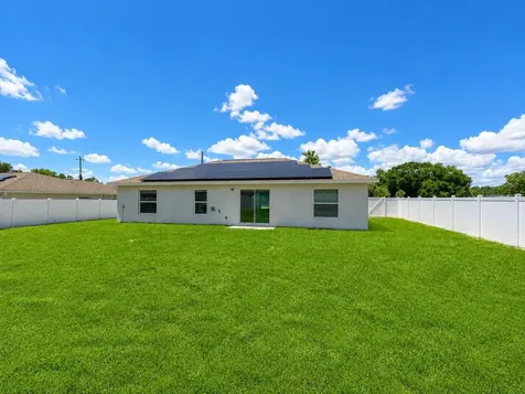 13182 SW 106th Street Dunnellon FL 34432