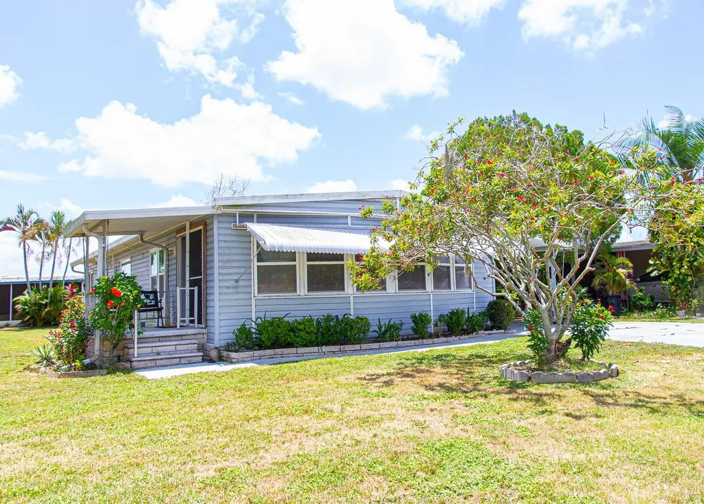 26 Hamilton Lane Palm Harbor FL 34684