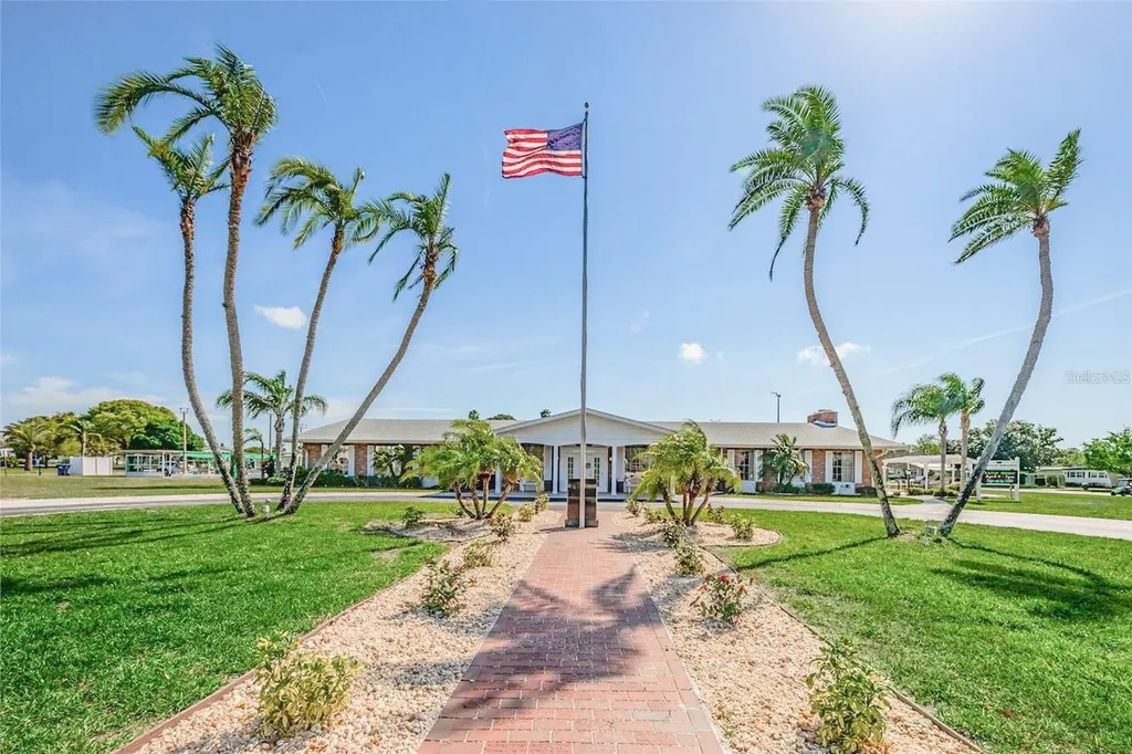26 Hamilton Lane Palm Harbor FL 34684