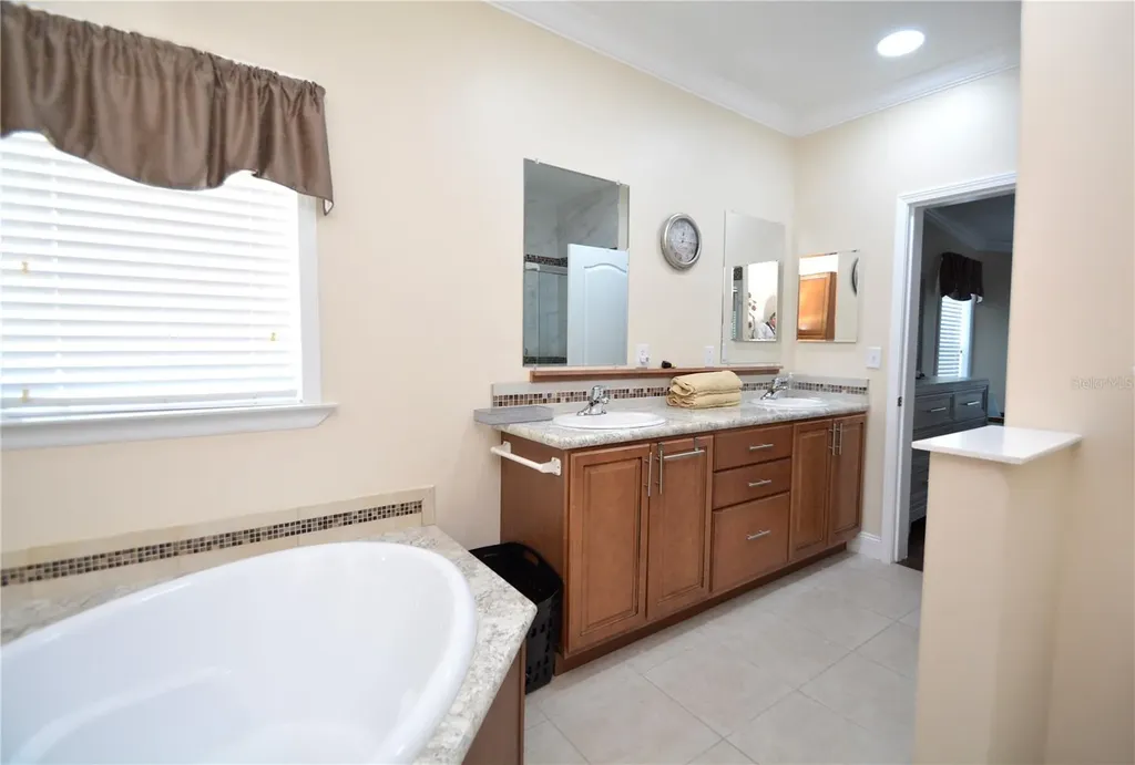 602 Carefree Venice FL 34285