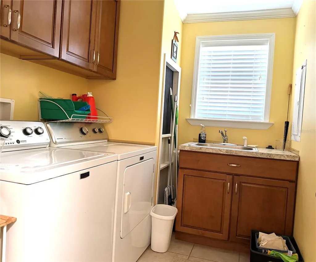 602 Carefree Venice FL 34285