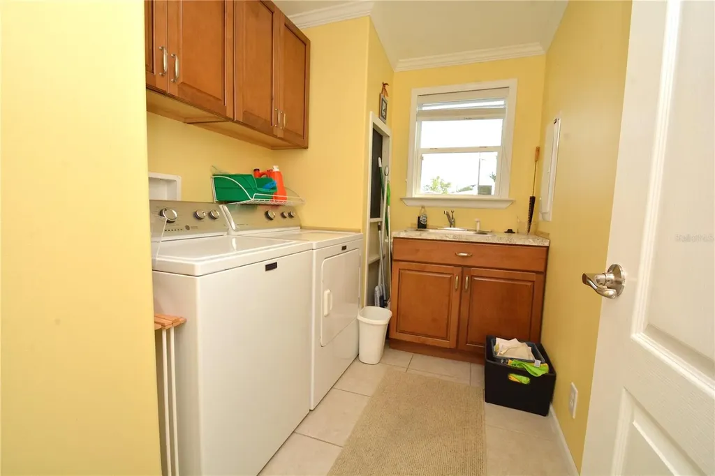 602 Carefree Venice FL 34285