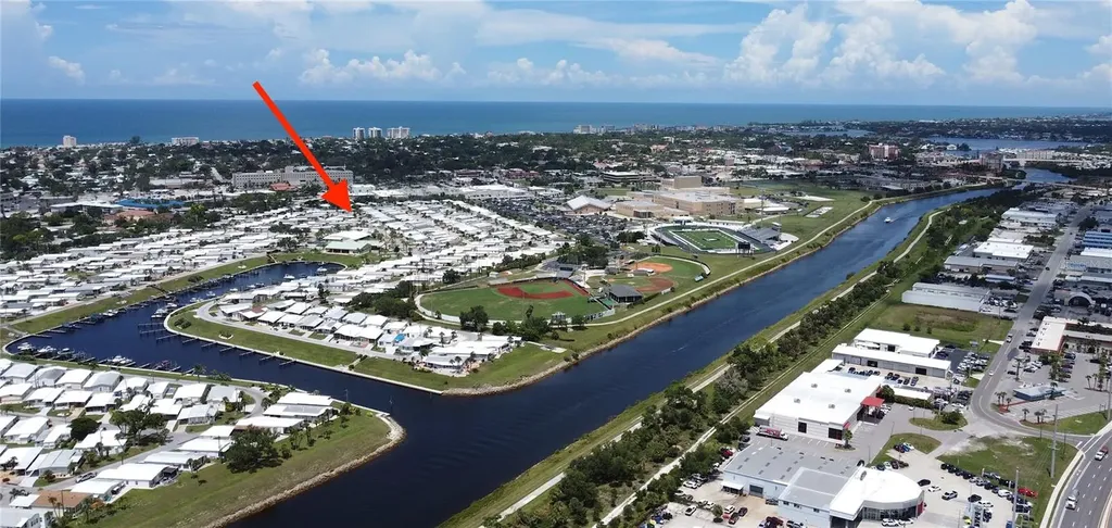 602 Carefree Venice FL 34285