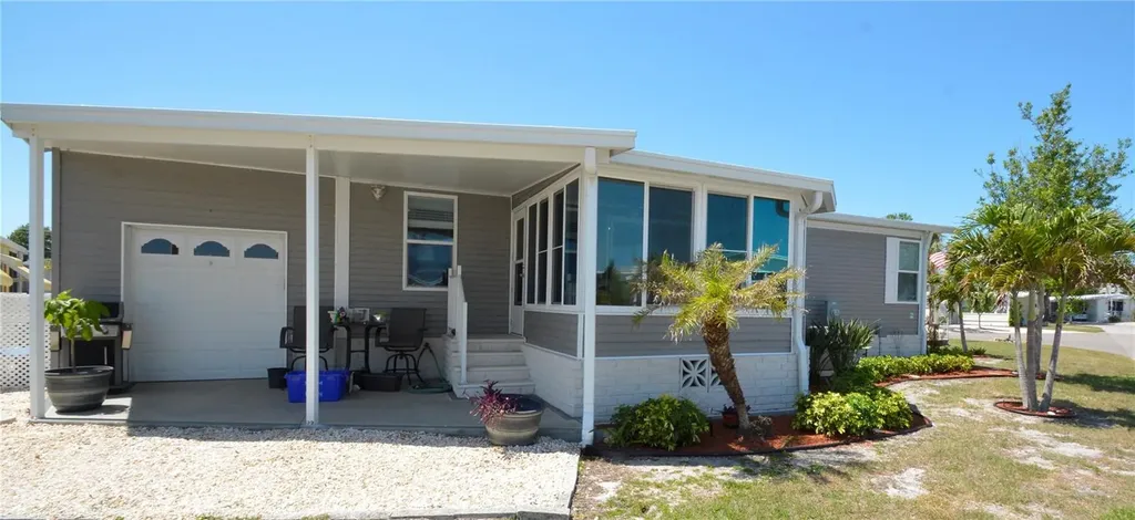 602 Carefree Venice FL 34285