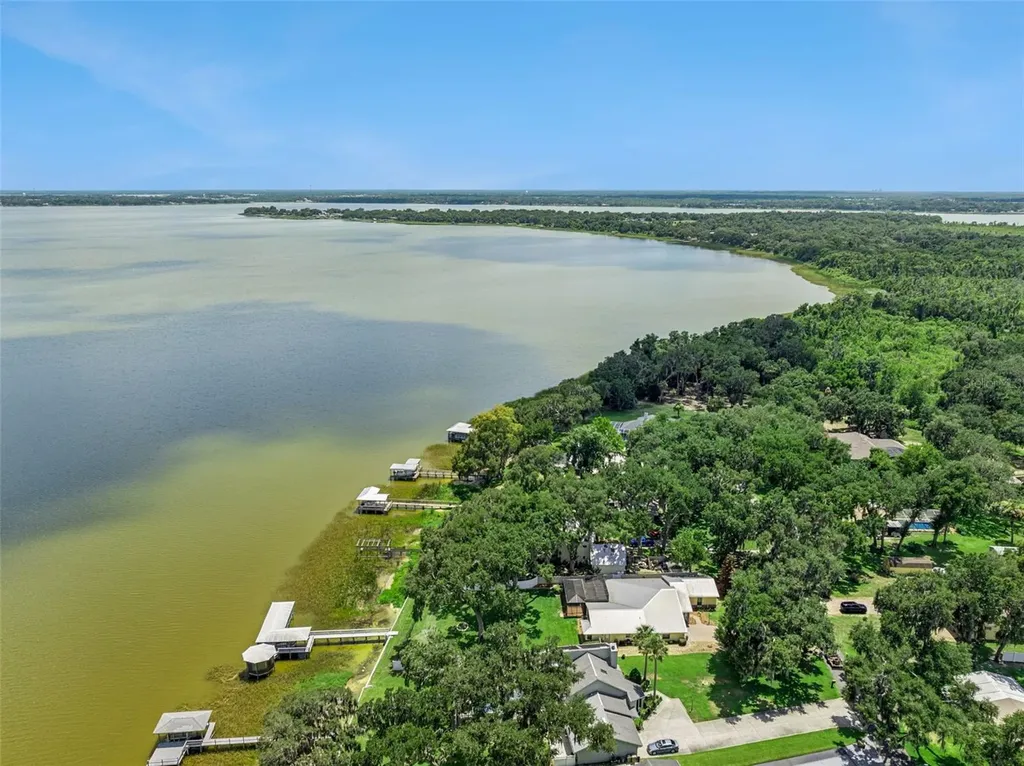 35040 Shady Oaks Lane Fruitland Park FL 34731