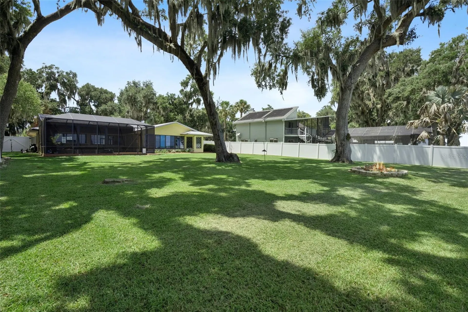 35040 Shady Oaks Lane Fruitland Park FL 34731