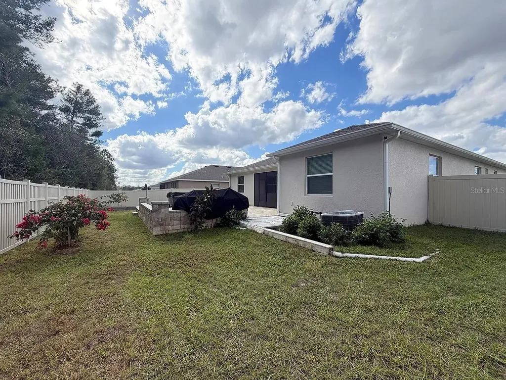 535 SE 66th Terrace Ocala FL 34472