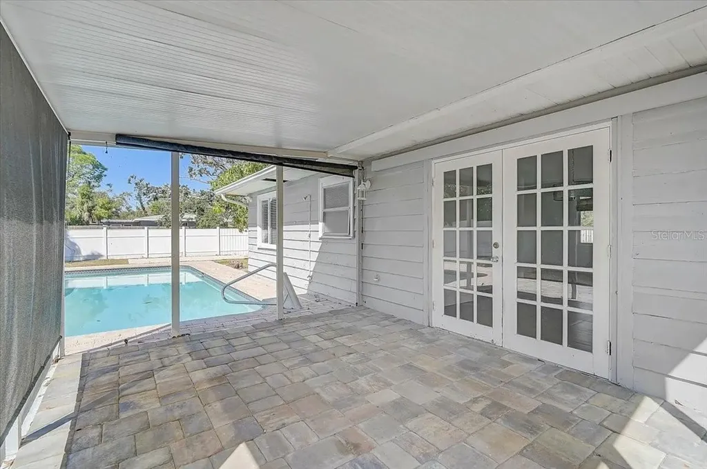 2866 Louise Street Sarasota FL 34237