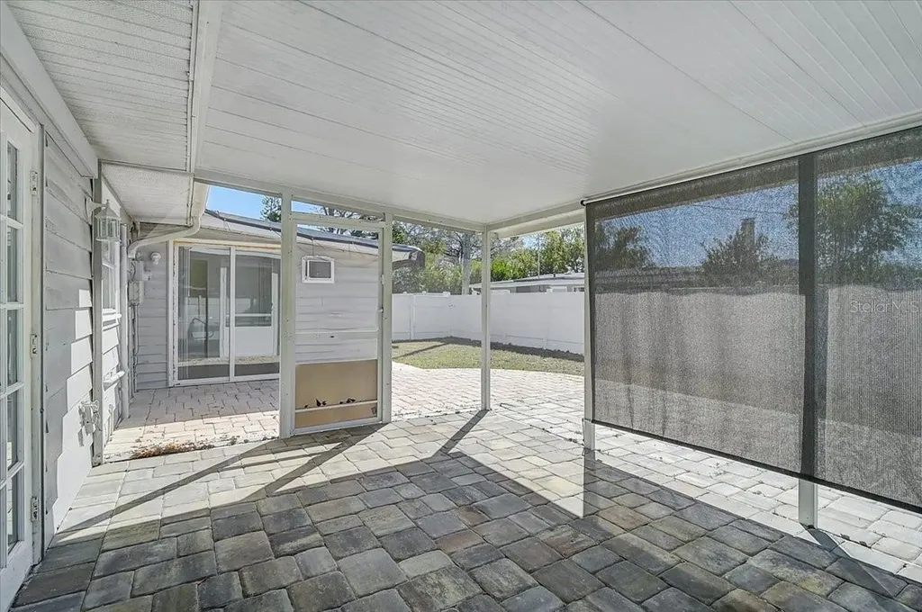 2866 Louise Street Sarasota FL 34237