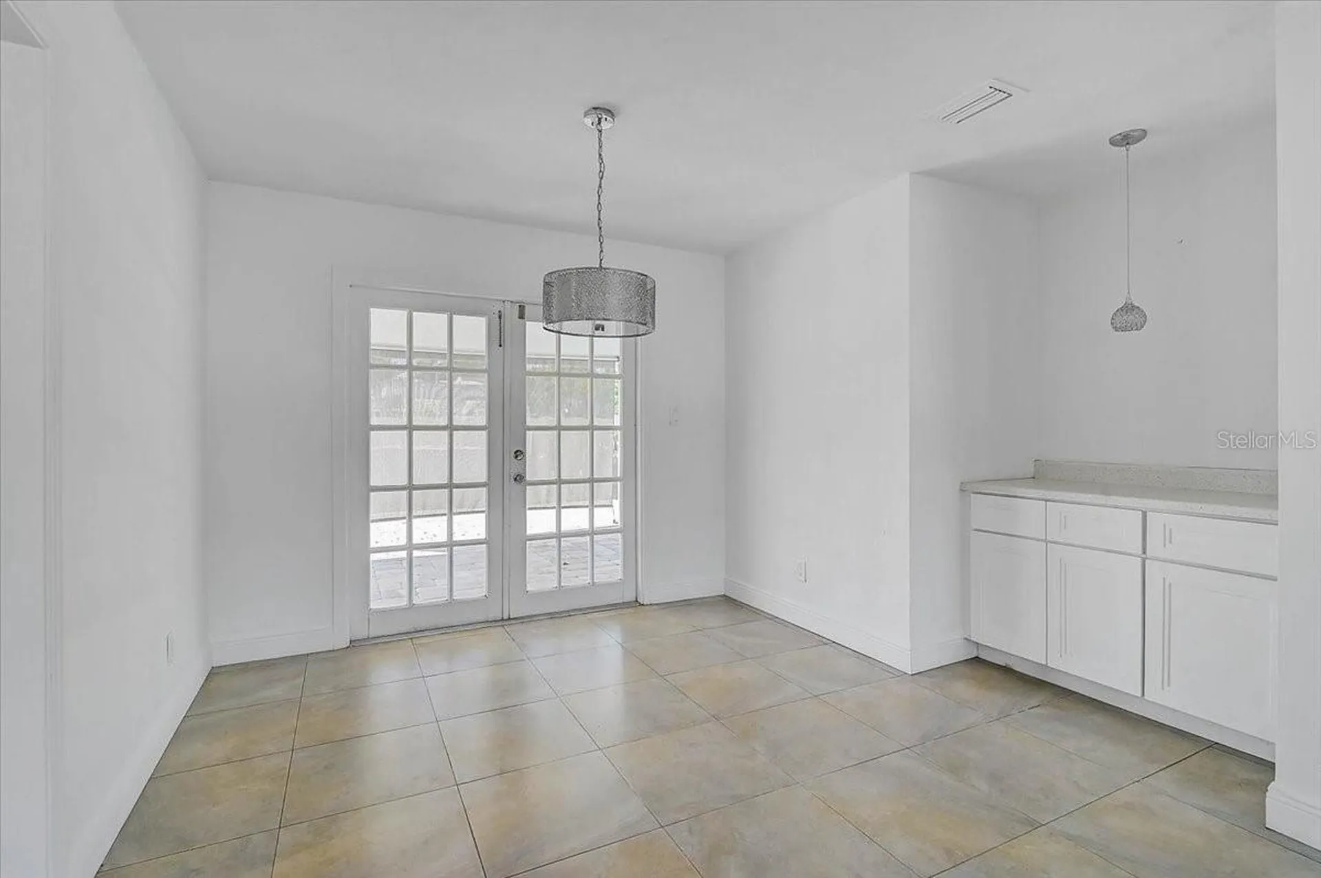 2866 Louise Street Sarasota FL 34237