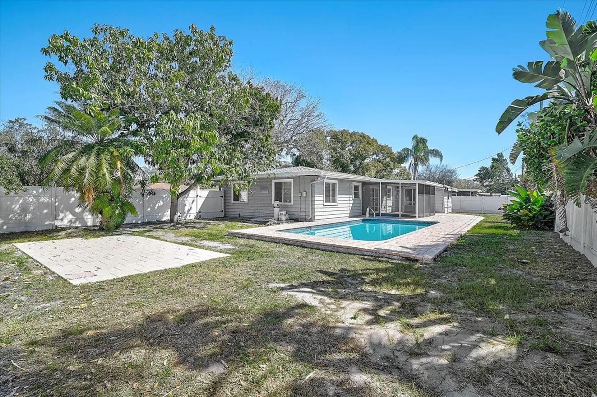 2866 Louise Street Sarasota FL 34237