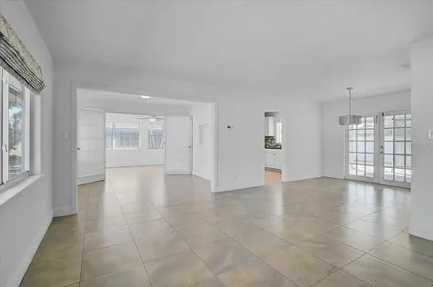 2866 Louise Street Sarasota FL 34237