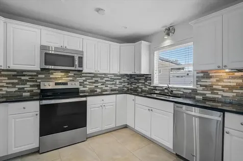 2866 Louise Street Sarasota FL 34237