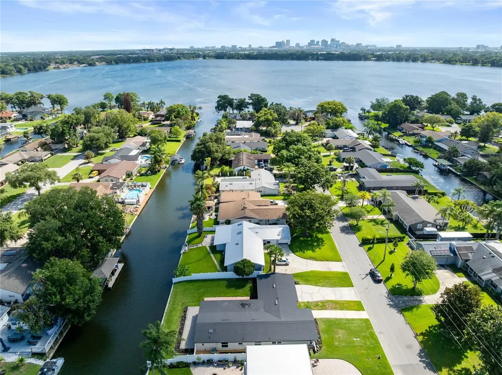 2501 Reef Court Orlando FL 32805