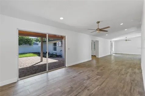 2501 Reef Court Orlando FL 32805