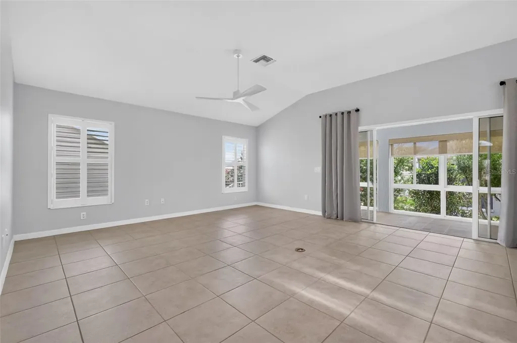 1868 Doric Avenue The Villages FL 32162