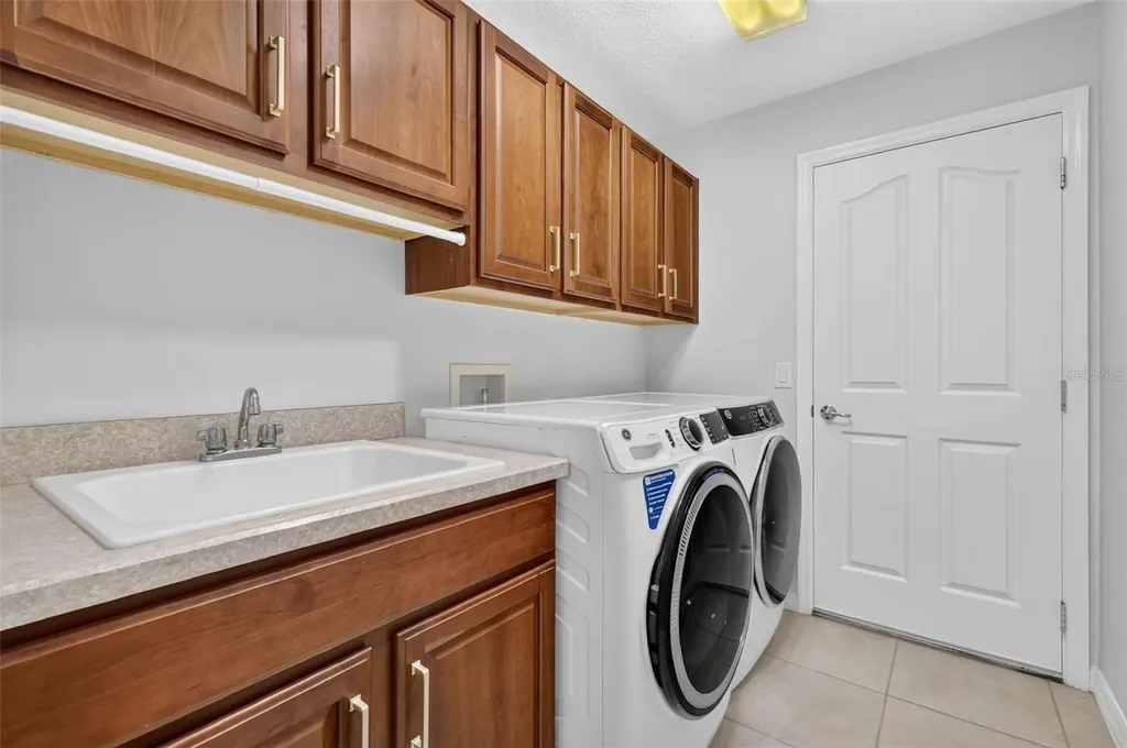 1868 Doric Avenue The Villages FL 32162